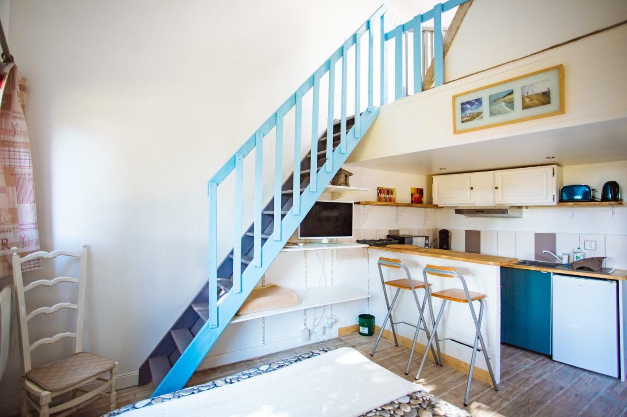 Ma Maison De Poupée Honfleur Esterno foto